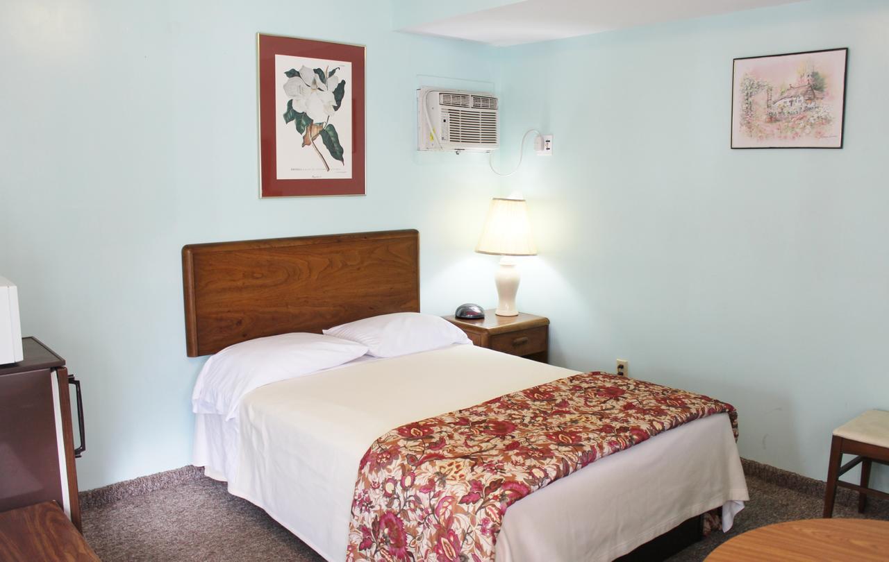 Barberry Court Motel &Cabins Lake George Exterior foto